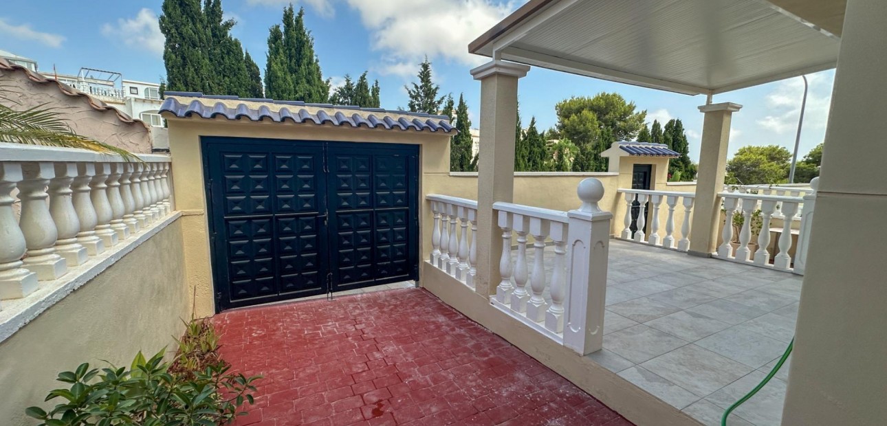 Venta - Apartamento / piso -
Orihuela Costa - Las Filipinas