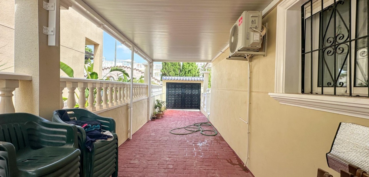Venta - Apartamento / piso -
Orihuela Costa - Las Filipinas