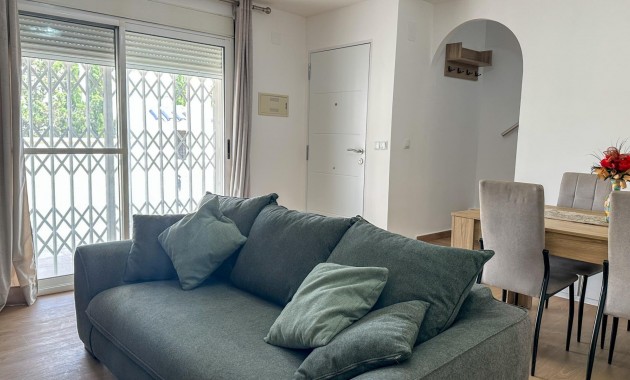 Venta - Apartamento / piso -
Orihuela Costa - Las Filipinas