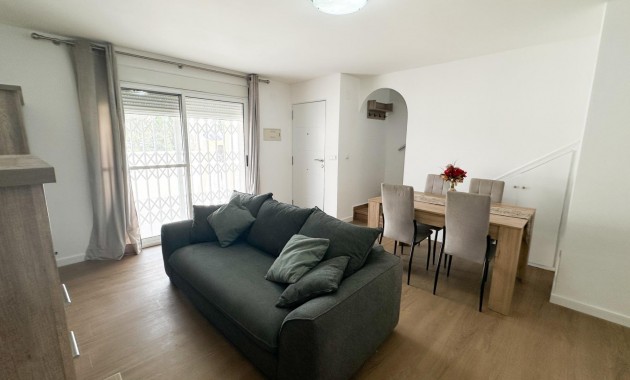 Venta - Apartamento / piso -
Orihuela Costa - Las Filipinas
