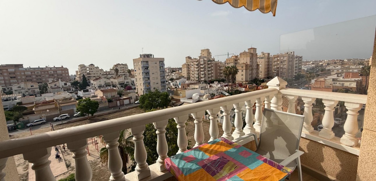 Venta - Apartamento / piso -
Torrevieja - Playa del cura