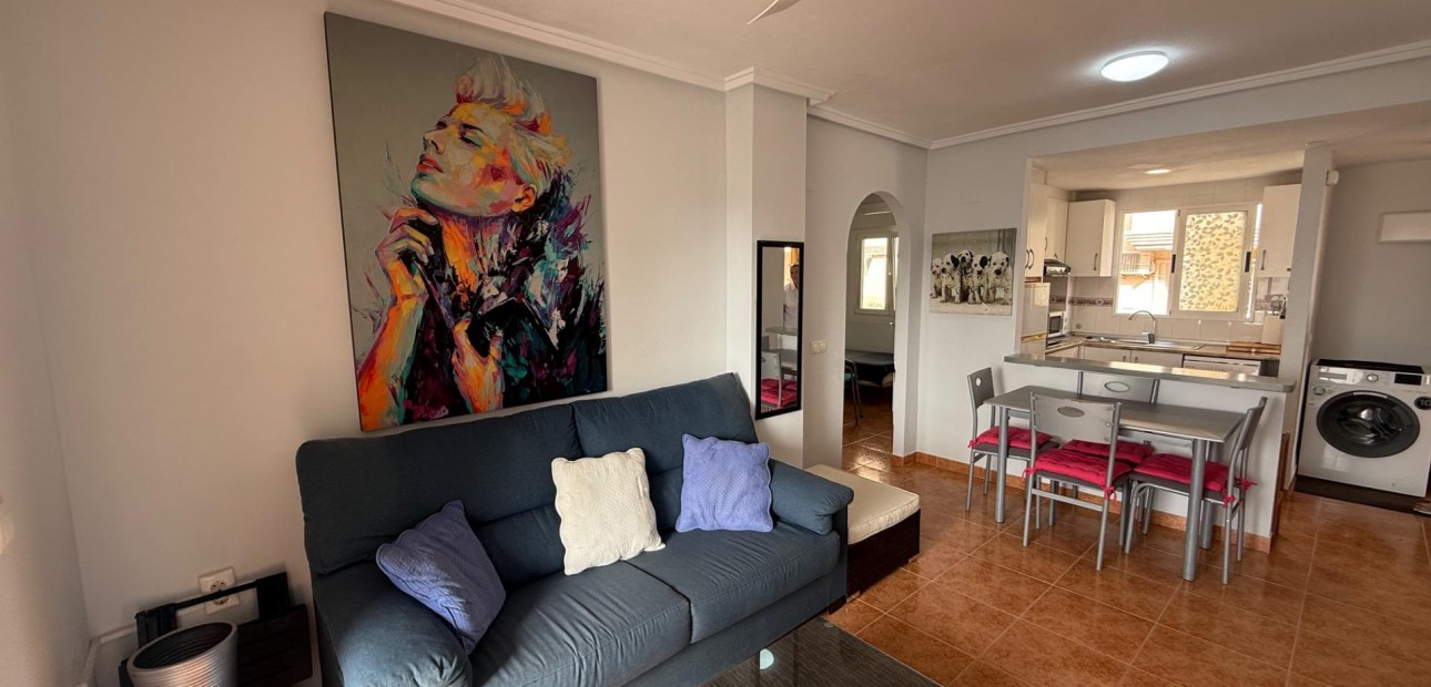 Venta - Apartamento / piso -
Torrevieja - Playa del cura
