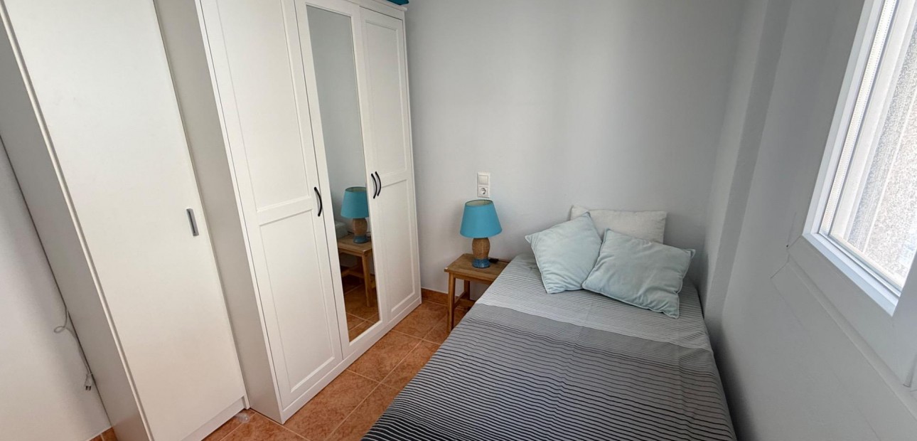 Venta - Apartamento / piso -
Torrevieja - Playa del cura
