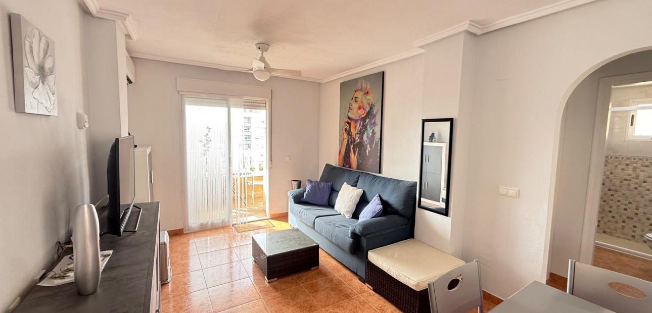 Venta - Apartamento / piso -
Torrevieja - Playa del cura
