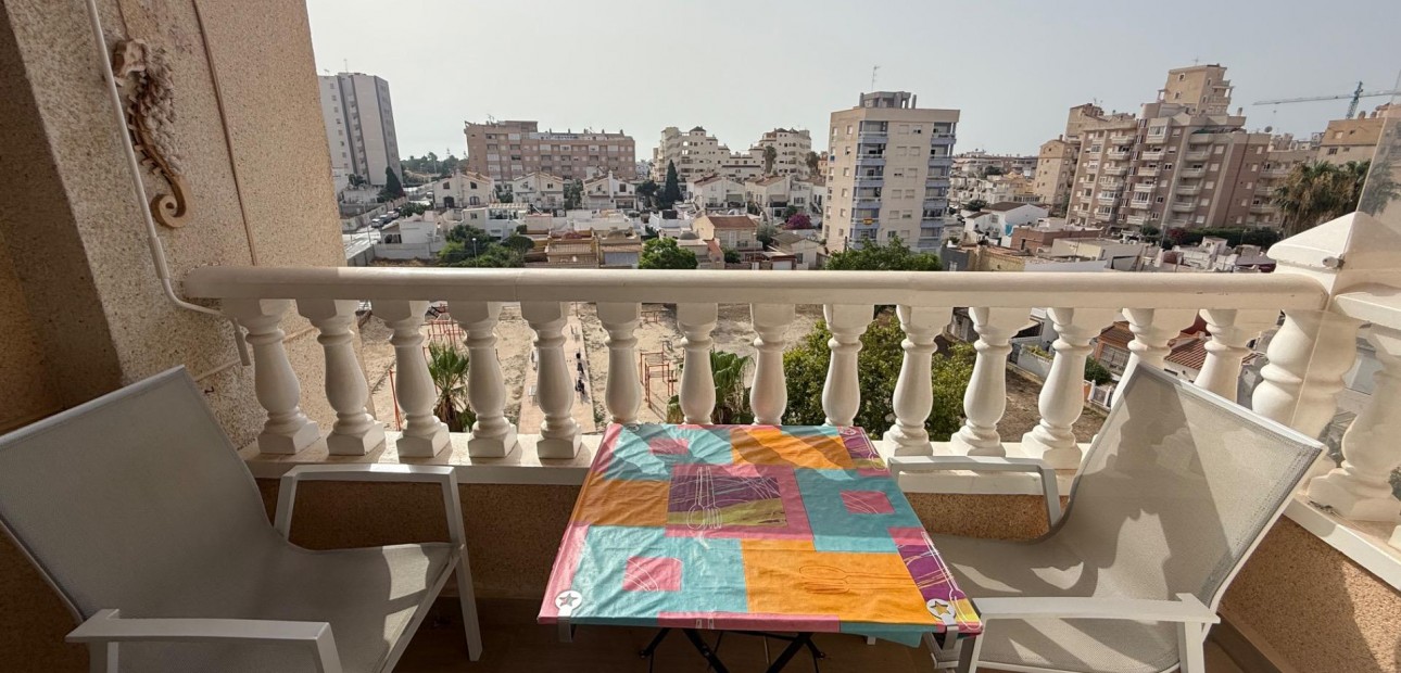 Venta - Apartamento / piso -
Torrevieja - Playa del cura