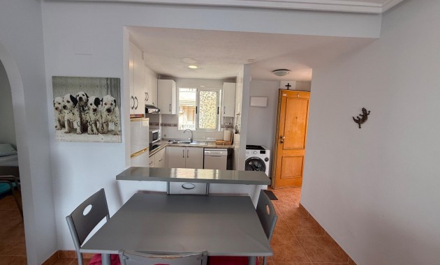 Venta - Apartamento / piso -
Torrevieja - Playa del cura