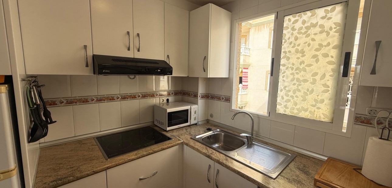 Venta - Apartamento / piso -
Torrevieja - Playa del cura