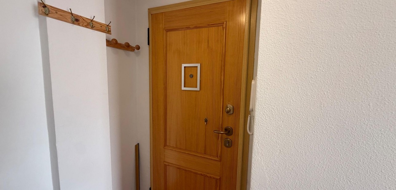 Venta - Apartamento / piso -
Torrevieja - Playa del cura
