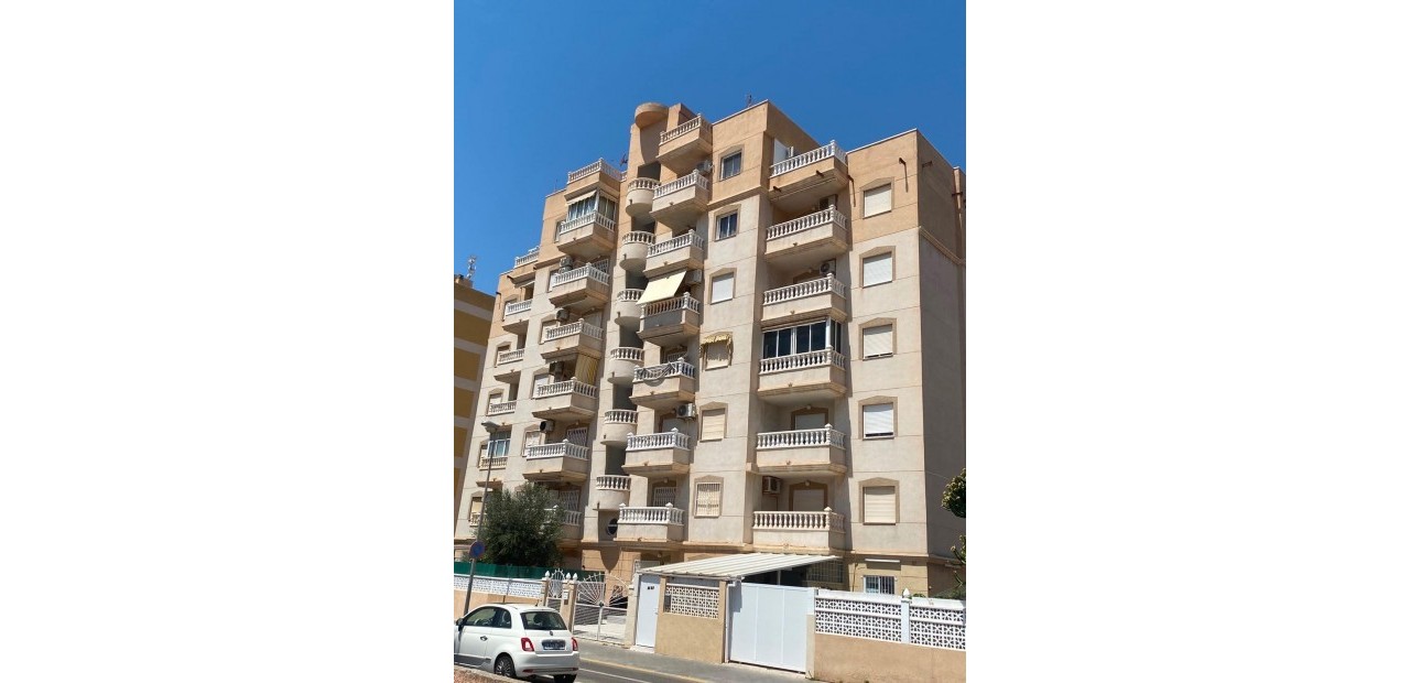 Venta - Apartamento / piso -
Torrevieja - Playa del cura