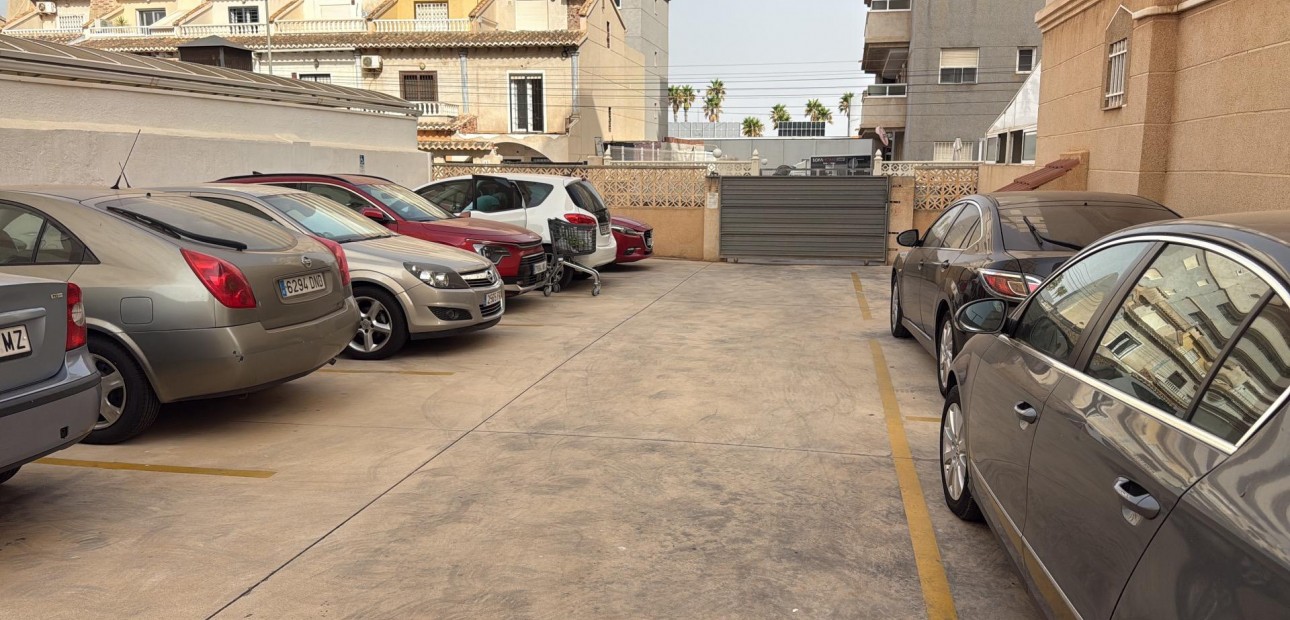 Venta - Apartamento / piso -
Torrevieja - Playa del cura