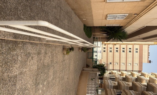 Venta - Apartamento / piso -
Torrevieja - Playa del cura