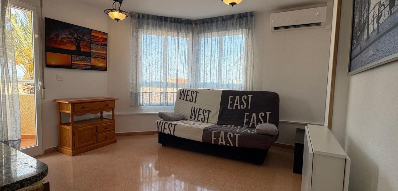 Venta - Apartamento / piso -
Guardamar del Segura - Pueblo