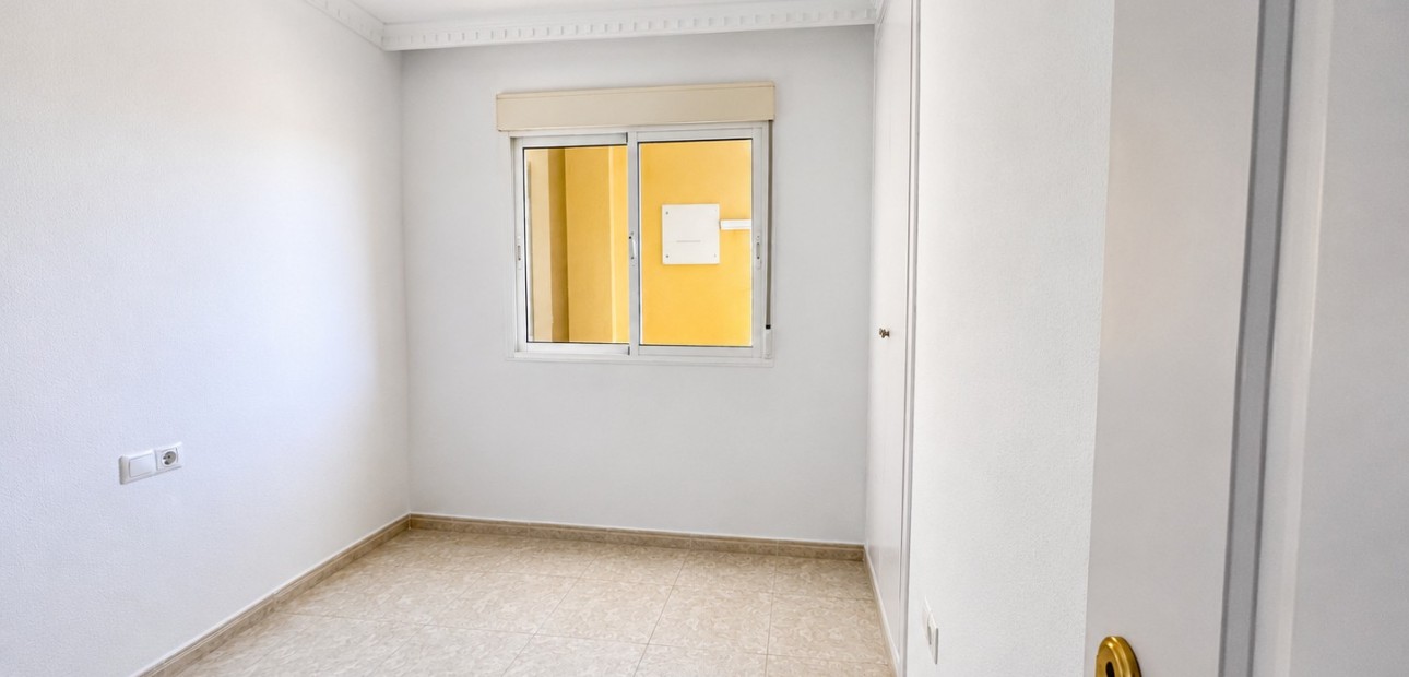Venta - Apartamento / piso -
Algorfa - Pueblo