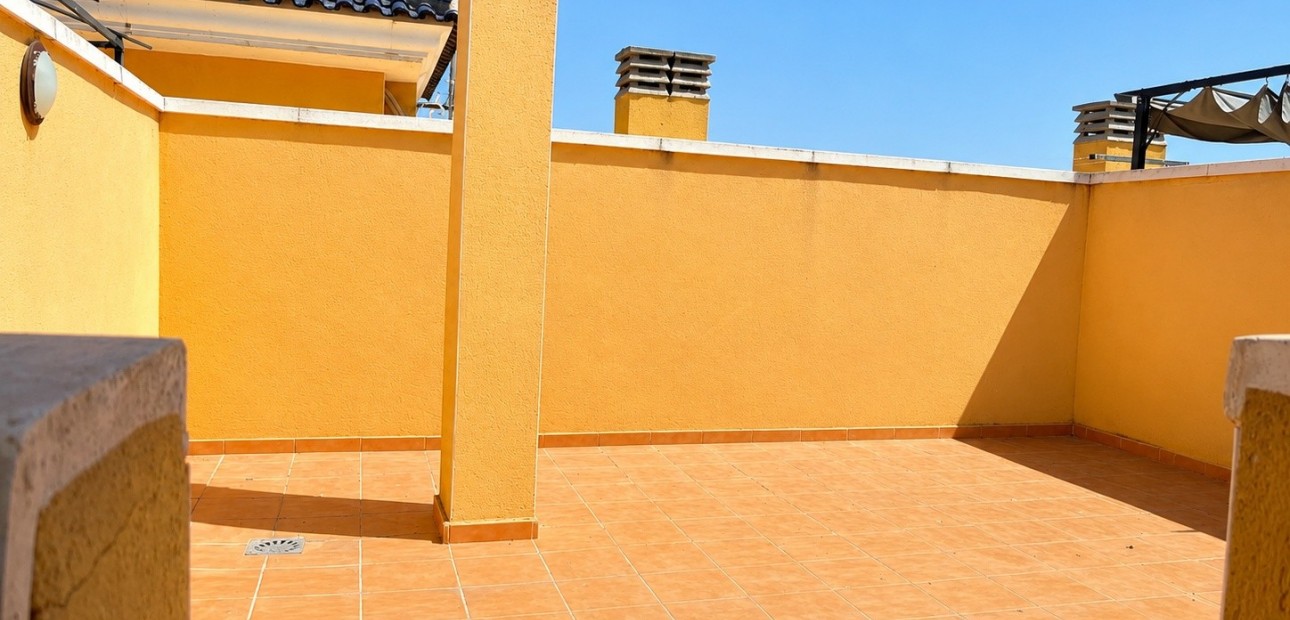Venta - Apartamento / piso -
Algorfa - Pueblo
