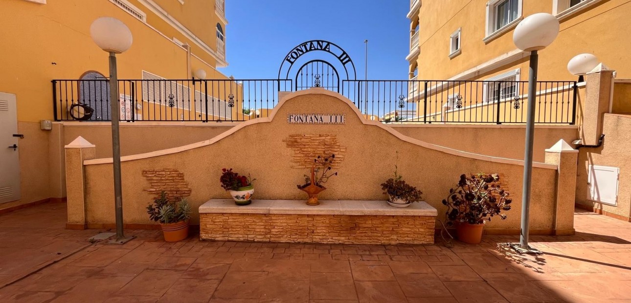 Venta - Apartamento / piso -
Algorfa - Pueblo