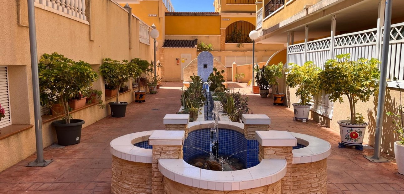 Venta - Apartamento / piso -
Algorfa - Pueblo