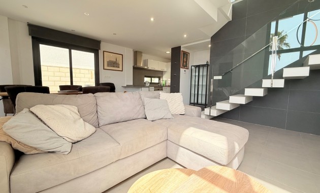 Venta - Villa -
Ciudad Quesada - Pueblo Bravo