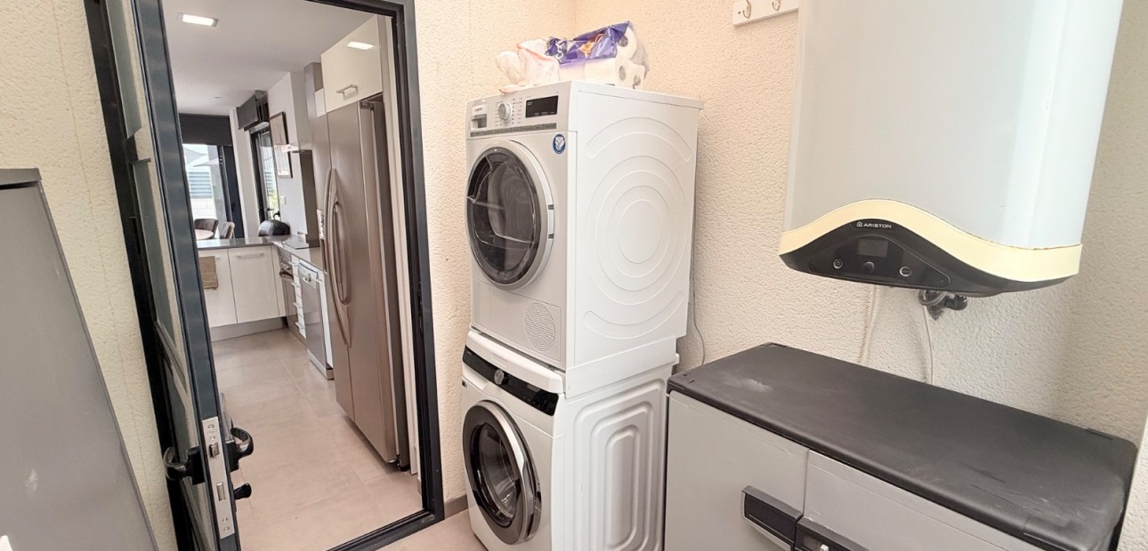 Venta - Villa -
Ciudad Quesada - Pueblo Bravo