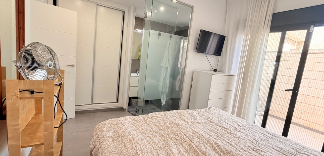 Venta - Villa -
Ciudad Quesada - Pueblo Bravo