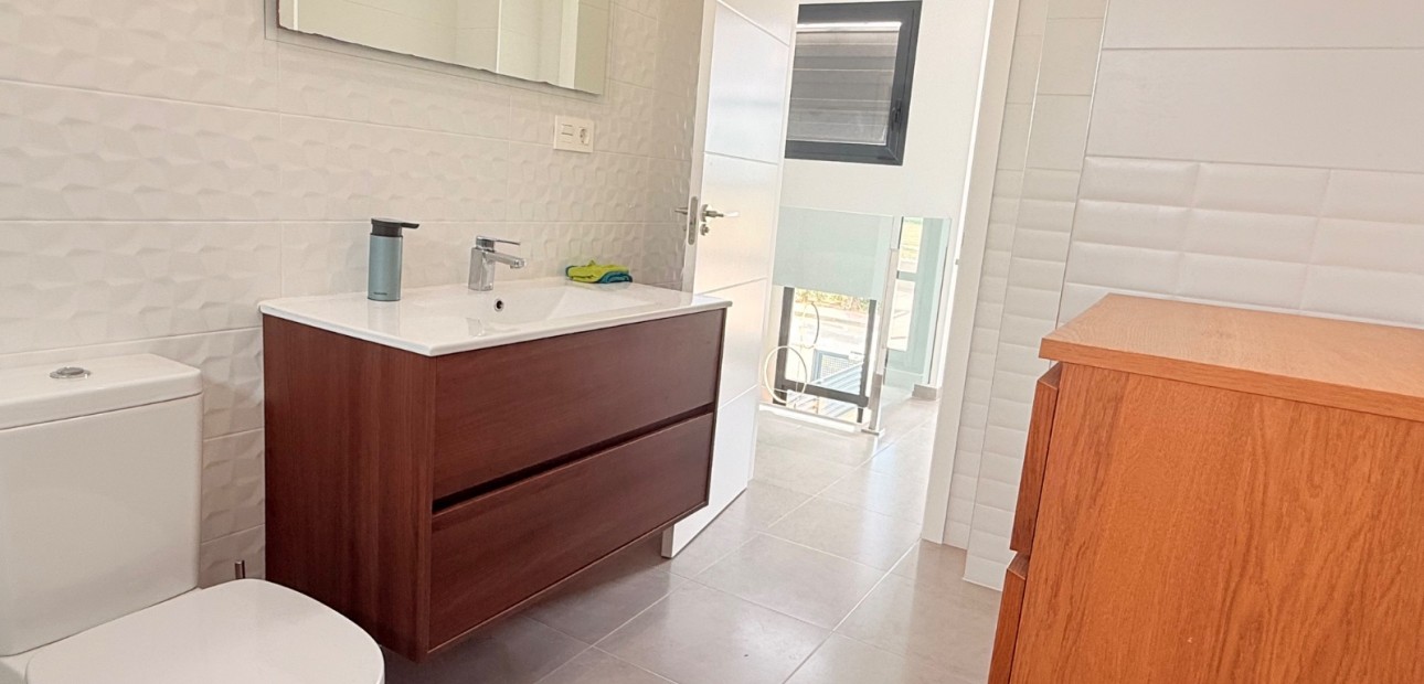 Venta - Villa -
Ciudad Quesada - Pueblo Bravo