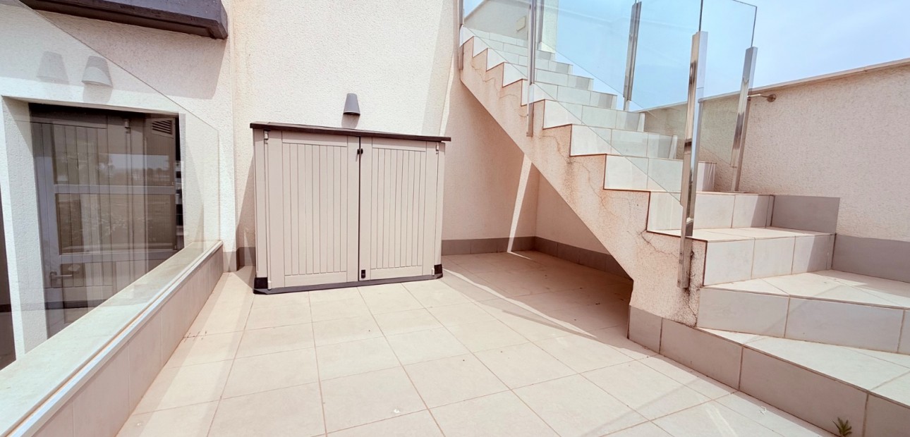 Venta - Villa -
Ciudad Quesada - Pueblo Bravo