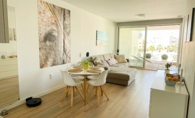 Herverkoop - Appartement / flat -
Orihuela Costa