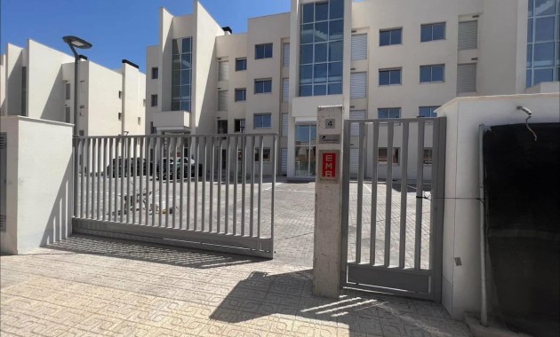 Herverkoop - Appartement / flat -
Orihuela Costa