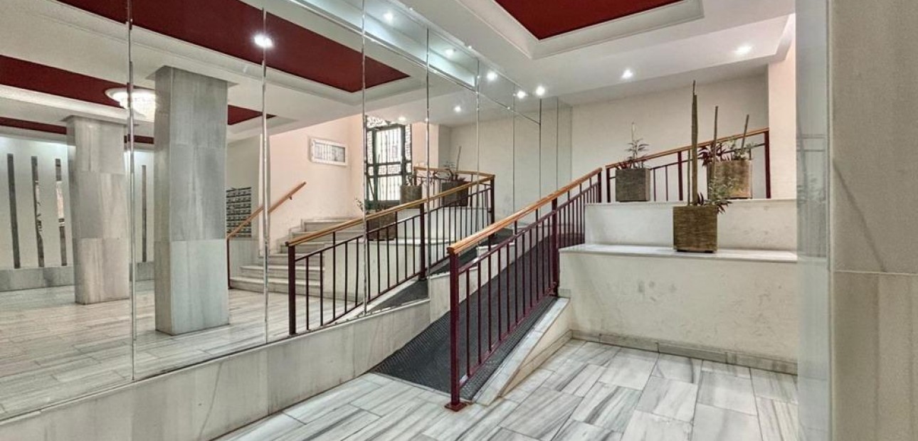 Herverkoop - Appartement / flat -
Torrevieja - torrevieja