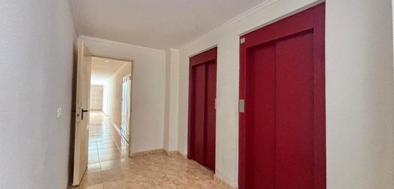 Herverkoop - Appartement / flat -
Torrevieja - torrevieja