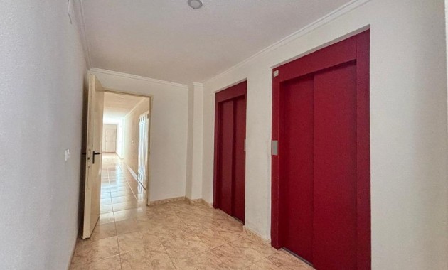 Herverkoop - Appartement / flat -
Torrevieja - torrevieja