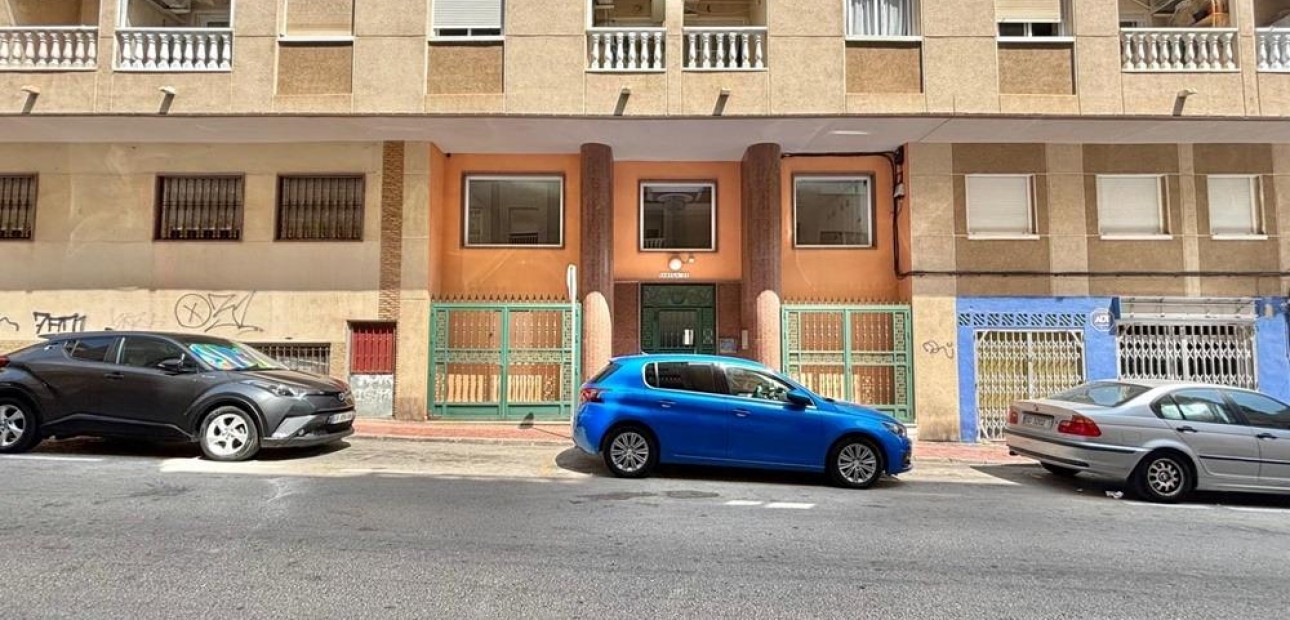 Herverkoop - Appartement / flat -
Torrevieja - torrevieja