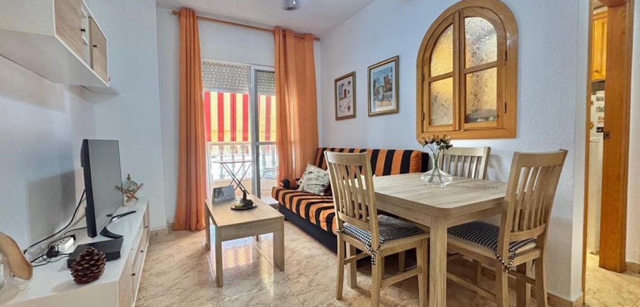 Herverkoop - Appartement / flat -
Torrevieja - torrevieja