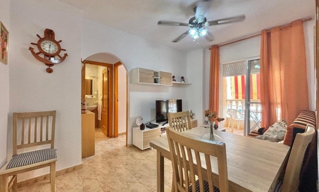 Herverkoop - Appartement / flat -
Torrevieja - torrevieja