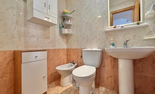Herverkoop - Appartement / flat -
Torrevieja - torrevieja