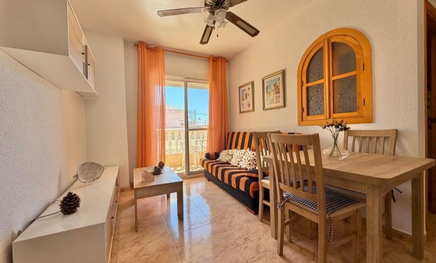 Herverkoop - Appartement / flat -
Torrevieja - torrevieja