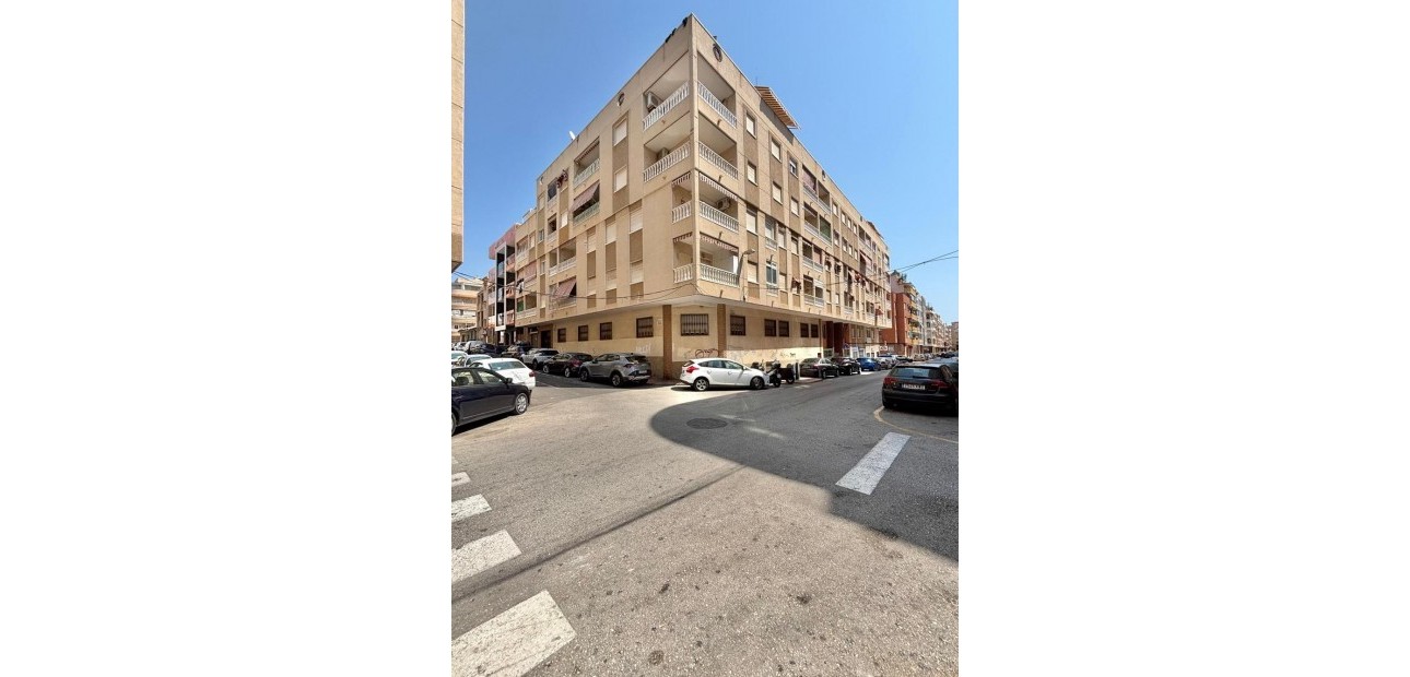 Herverkoop - Appartement / flat -
Torrevieja - torrevieja