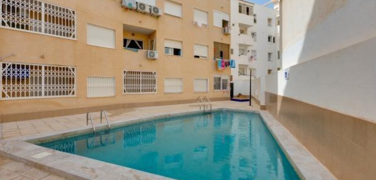 Venta - Apartamento / piso -
Torrevieja - Playa del cura