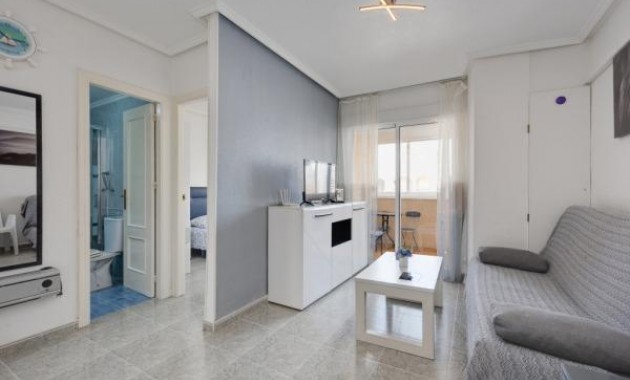 Venta - Apartamento / piso -
Torrevieja - Playa del cura