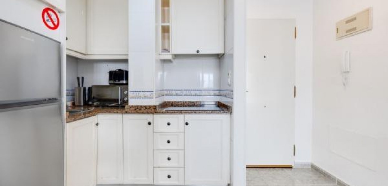 Venta - Apartamento / piso -
Torrevieja - Playa del cura