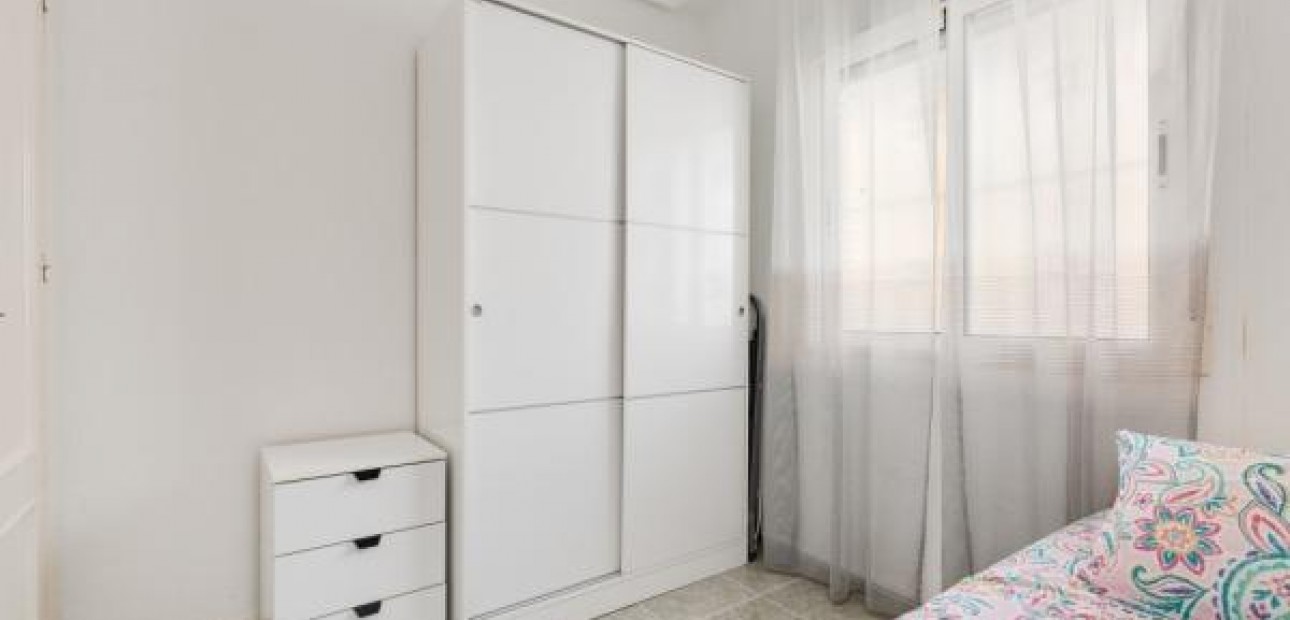 Venta - Apartamento / piso -
Torrevieja - Playa del cura