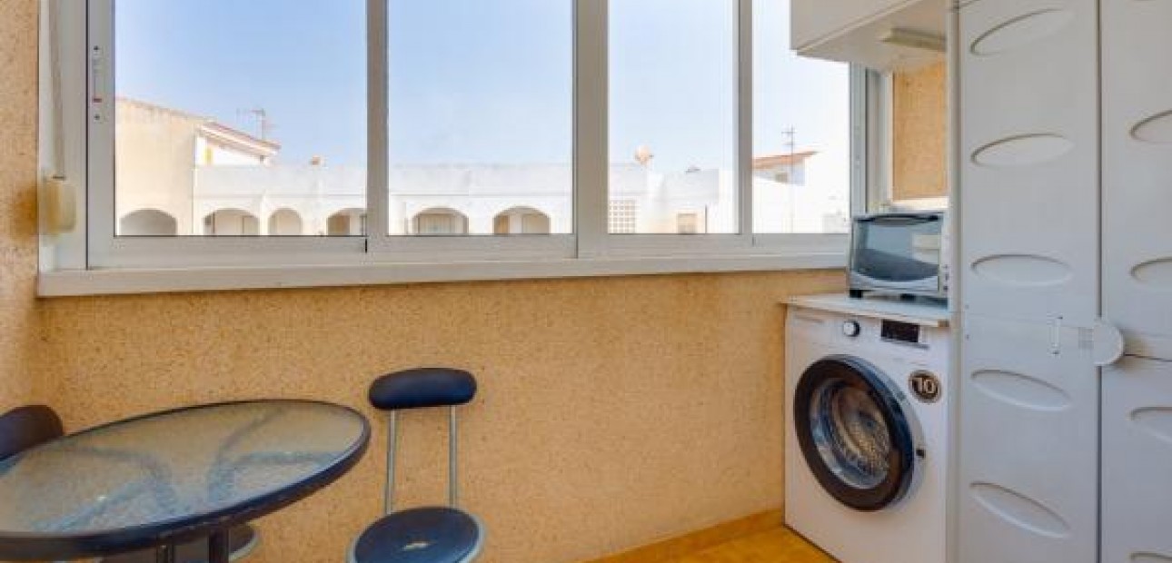Venta - Apartamento / piso -
Torrevieja - Playa del cura