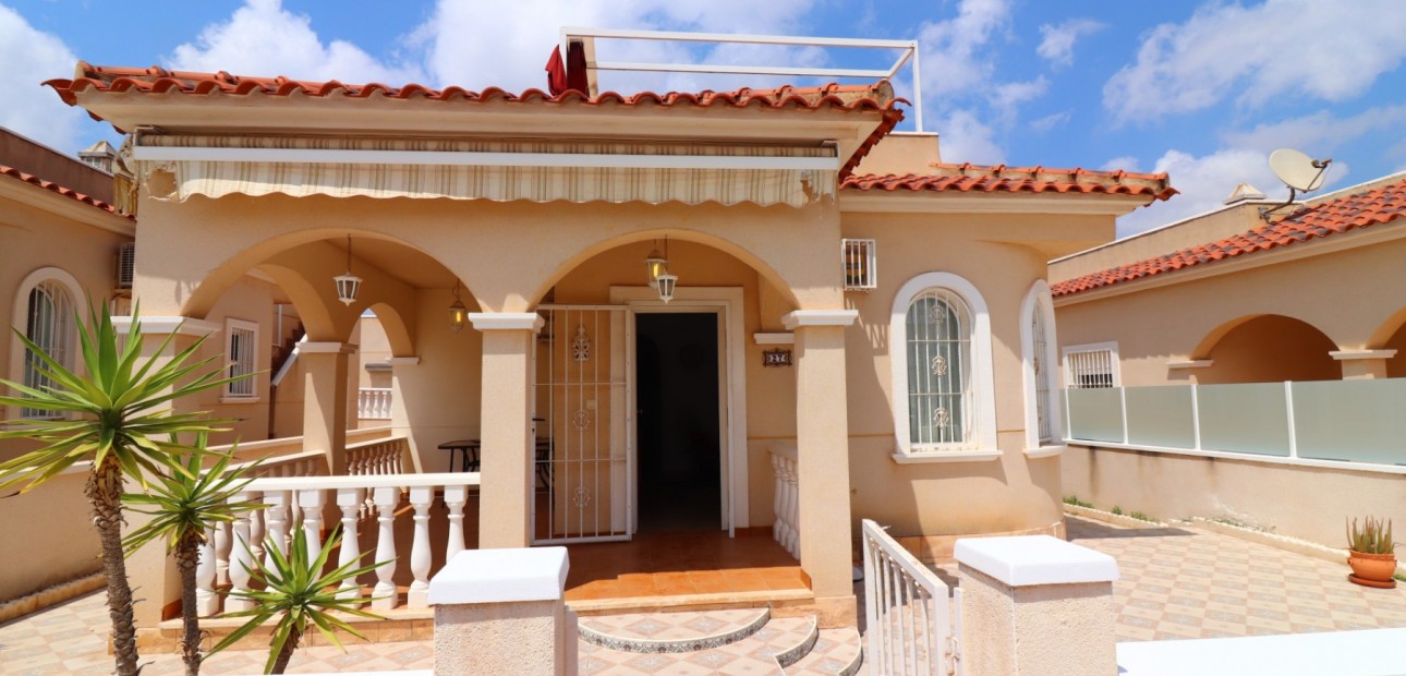Herverkoop - Detached Villa -
Algorfa - Lo Crispin