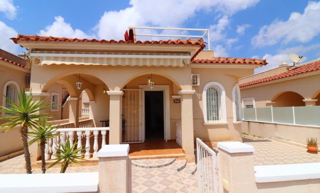 Herverkoop - Detached Villa -
Algorfa - Lo Crispin