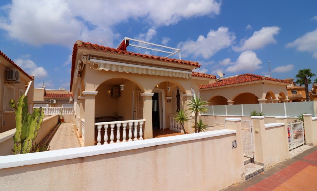 Herverkoop - Detached Villa -
Algorfa - Lo Crispin