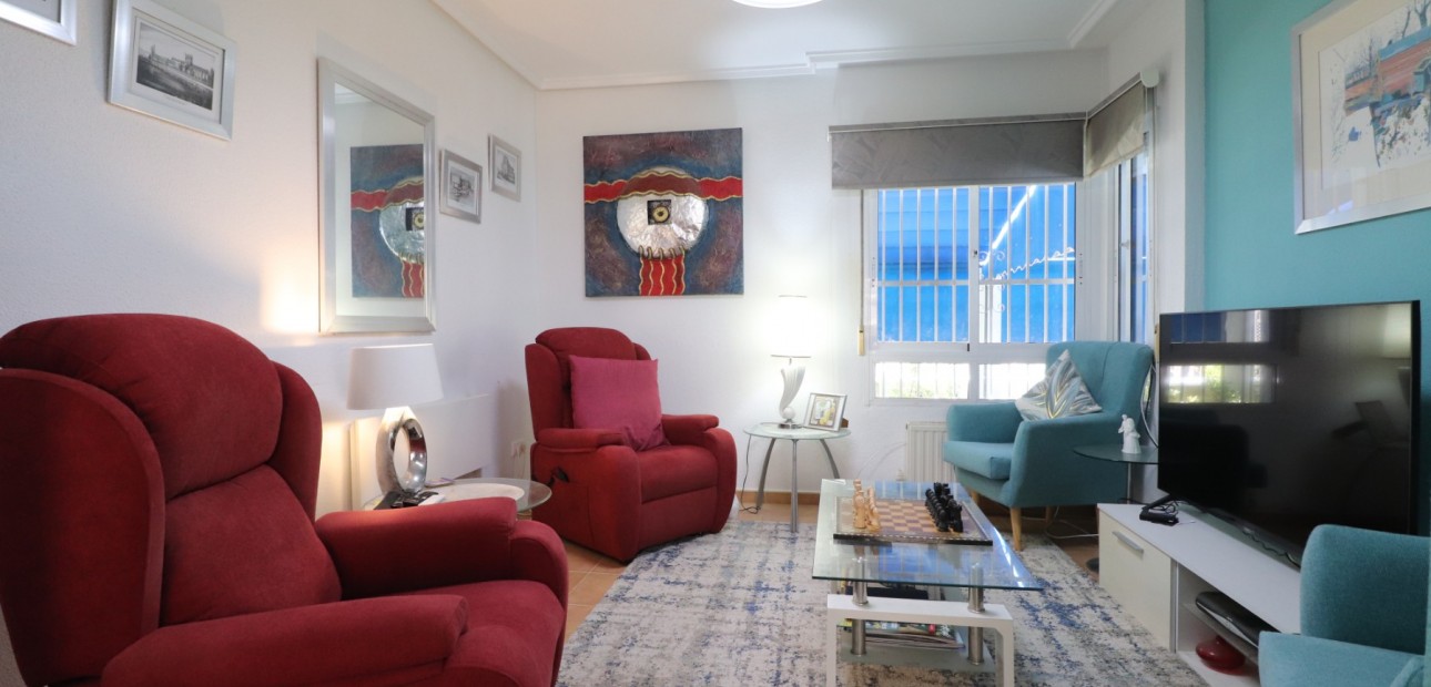 Herverkoop - Detached Villa -
Algorfa - Montebello