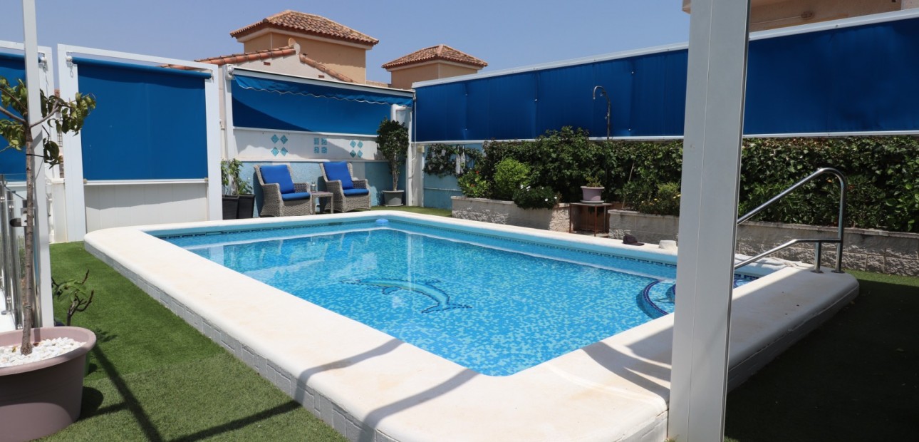 Herverkoop - Detached Villa -
Algorfa - Montebello