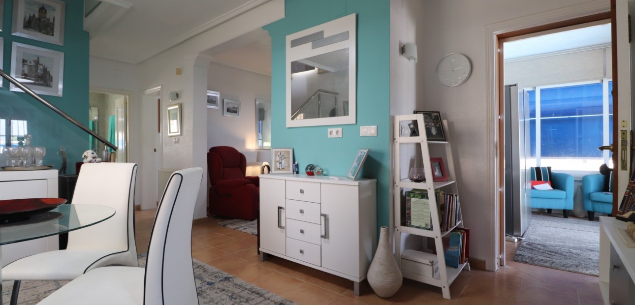 Herverkoop - Detached Villa -
Algorfa - Montebello