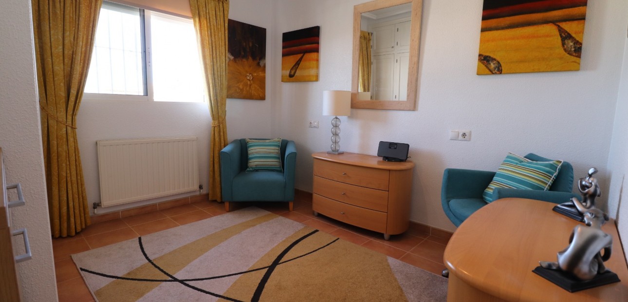 Herverkoop - Detached Villa -
Algorfa - Montebello