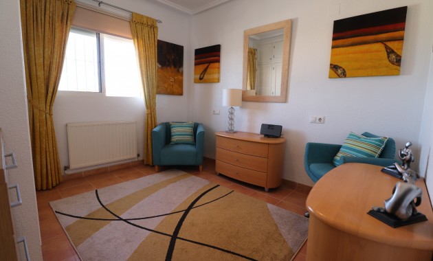 Herverkoop - Detached Villa -
Algorfa - Montebello