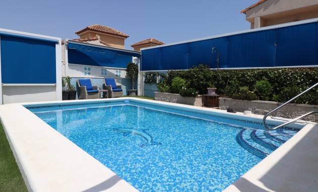 Herverkoop - Detached Villa -
Algorfa - Montebello